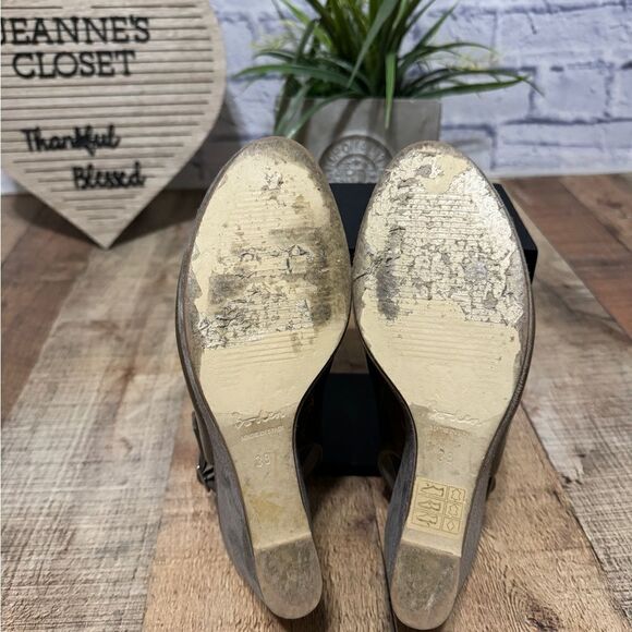 Boden Patent Leather/Suede Slingback Wedge Sandals
Women's Size 39 US 8 - Picture 9 of 9